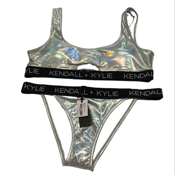 Kendall + Kylie Peek a Boo Belt Top and bottom Bikini Size XL NWT - Picture 1 of 11